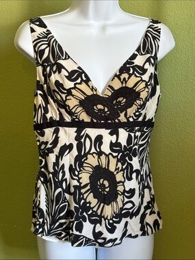 Silk Ann Taylor Black and Cream Floral V-Neck Tank Top